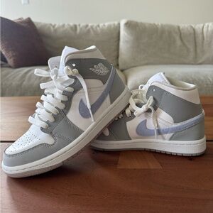 Women’s 5.5 air jordans